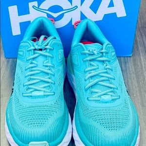 Hoka one one, Bondi 7, woman’s size 9.